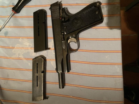 Pistola star 9 largo ,modelo B .
En perfecto estado.
Está en A , pero el anterior dueño la tenía en F.
Muchos 21