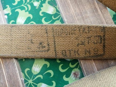Vendo correa original de Mosin-Nagant con marcajes soviéticos. 
30€. 00