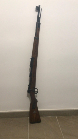 Buenas noches, vendo excelente fusil Kar 98k del año 1943 byf, todos los números coincidentes, correa 10