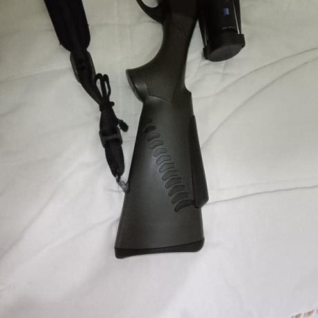Vendo Benelli Argo Confortech Amazonia Green. Calibre 300wm. Con dos temporadas. Entrego factura de compra. 00