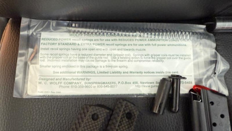Buenos días a todos,

Vendo pistola 1911 en 9mm (single stack), marca Schmeisser. Guia en F.
Menos de 21