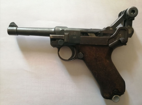 Vendo Luger P-08 DWM de 1920 inutilizada en Libro de Coleccionista. (No precisa enviar a Eibar para reinutilización). 00
