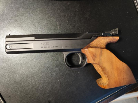 En buen estado.

4.5 mm

300 euros más envio 02