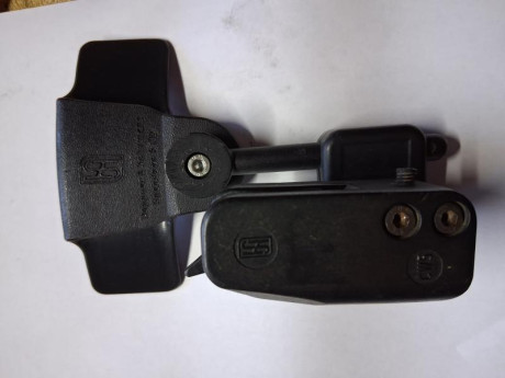 Hola. 
Vendo la citada funda para pistola sistema 2011.
En un pueblo de Zaragoza. 
Precio 70 euros con 00