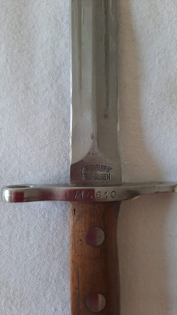 Bayoneta suiza  modelo 1918 , para el fusil Schmidt Rubin K-31.
Fabricada por Waffenfabrik Neuhausen.
El 11