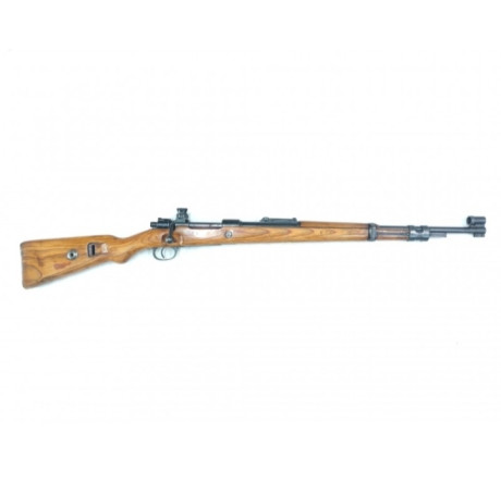 Hola amigos, estoy valorando adquirir un K98 que vende cierta armería en Tarrasa, es una captura noruega 01