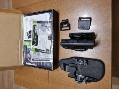 Hola,

Se vende funda de la marca Alien Gear Holster para SW MP9.

El kit incluye todo lo necesario para 01