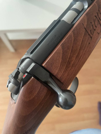Buenas,


Vendo carabina de cerrojo Ceska Zbrojovka CZ 455 Jaguar, calibre 22 lr, con cargador de 10 cartuchos. 01