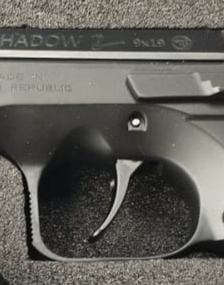 Por falta de tiempo vendo CZ shadow 2 y carro del 22 comprado hace 3 meses.
El arma a sido usada para 70