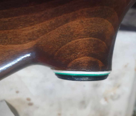 De una culata con un barniz que apenas dejaba ver la naturaleza de la madera , he decidido trabajarla. 110
