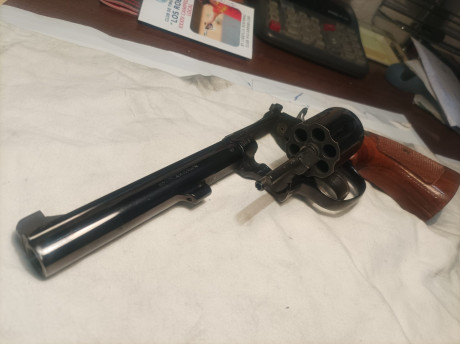 Un buen amigo vende un revolver Smith Wesson 14, un clásico bien cuidado que lleva demasiados años en 102
