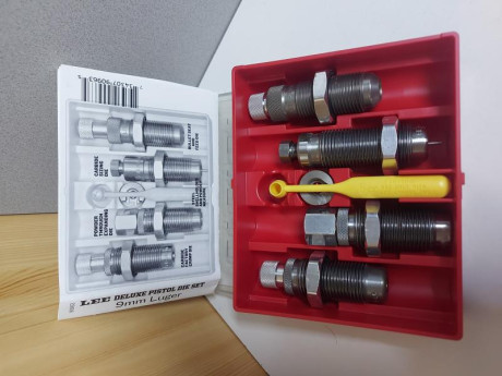 Vendidos 
Vendo juego de dies lee de 9 mm Luger/pb en perfecto estado, prácticamente nuevos. Es el juego 00