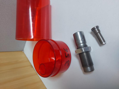  Vendidos 
Vendo juego de dies lee de 9 mm Luger/pb en perfecto estado, prácticamente nuevos. Es el juego 10