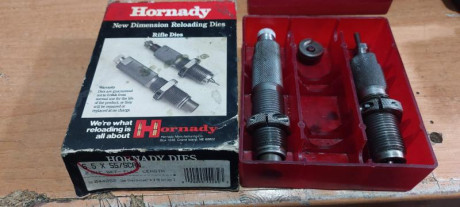 Hola 
pongo a la venta estos dies del 6,5x55 de hornady 50 euros 
 tambien  unas 180 +/- vainas del 300 00