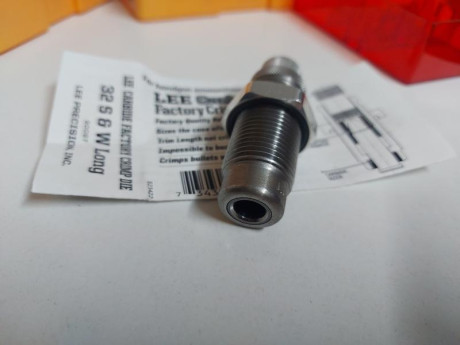  Vendidos 
Vendo set de Dies Lyman .32 S&W Long. El set esta compuesto por un juego de 3 dies Lyman 01