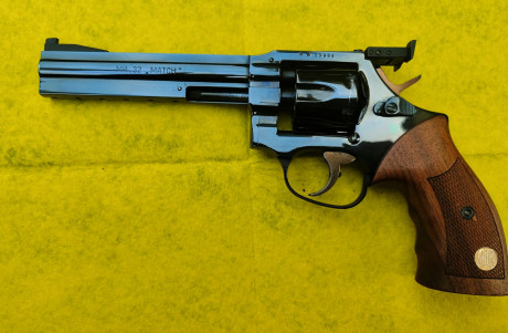 venta magnífico revolver manurhin 32 MR en perfecto estado, como nuevo con cacha anatomíca nill talla 00