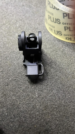 Vendo alza para AR15 y derivados
Es de calidad de acero y se trajo de estados unidos 
Nueva perfecta 
Precio 00