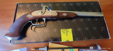 Vendo pistola modelo Le Page, de Pedersoli. Comprada nueva el 17/11/23 (año y medio tiene). Pocos tiros. 01