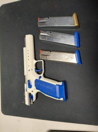 Vendo Tanfoglio Limited Custom 9 Pb.
Una maravilla tanto para precisión como para recorrido, aunque yo 01