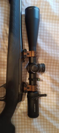 Vendo Sako A7, calibre 270wsm, con visor Vortex Viper 5-25x50, está todo en perfecto estado, muy pocos 02