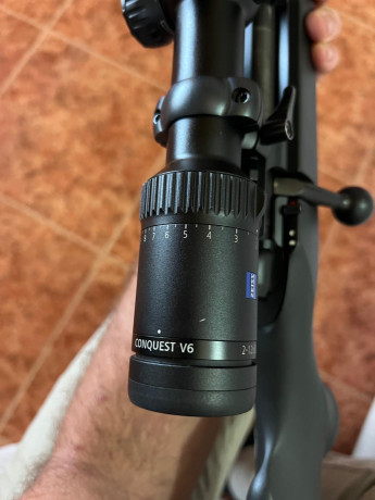 Vendo visor Zeiss V6 2-12x50 en perfecto estado. Muy cuidado y sin ninguna marca. Tiene retícula iluminada. 12