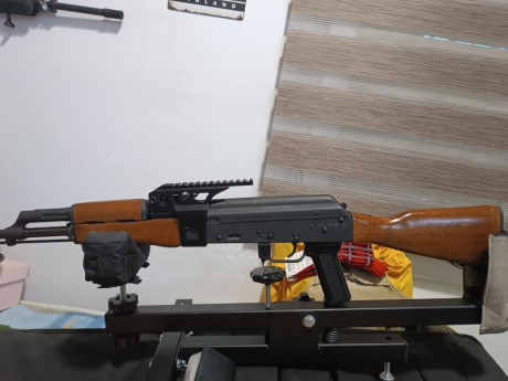 Hola compañeros, busco alguna carabina en 9x19, sé que no hay muchas pero si alguien se decide que contacte. 111