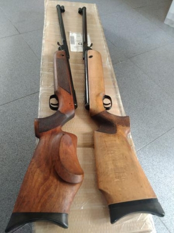Por mudanza y falta de espacio,  vendo estos 2 ejemplares de Walther LGV. Originales, madera restaurada, 00