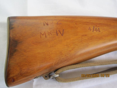 "El "Fusil Entrenador Inglés 22Lr, Nº 2 MK IV" se refiere al modelo de fusil de entrenamiento 12
