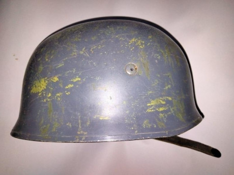 Hola, pongo a la venta un  casco replica de paracaidista Aleman modelo M38 , poco usado y en buen estado 00