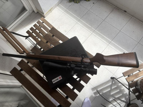 Buenas, se vende este conjunto con 2 cañones pesados, sin visor y sin anillas, se incluyen 2 cargadores 01