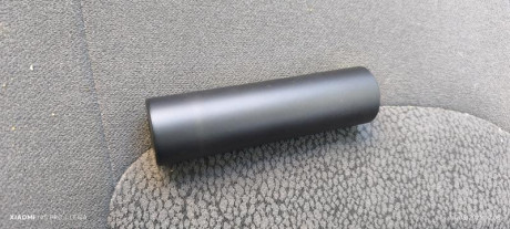 Vendo moderador de sonido del 5.5 en perfecto estado. No tiene casi nada de uso. En teoría es fabricado 00