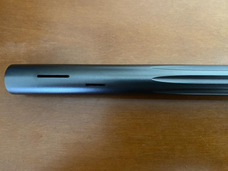 VENDO CAÑON BLASER R93 ACANALADO Y CON MAGNAPORT. HA DISPARADO MUY POCO,ESTA IMPECABLE. CALIBRE 270 WEATHERBY. 00