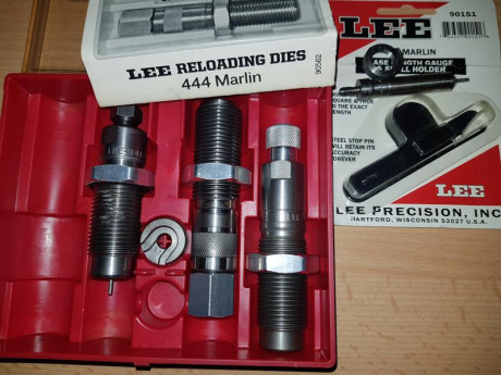 Vendo dies Lee .444 Marlin. Están usados en buen estado, solo que el die de recalibrar tuve la mala fortuna 00