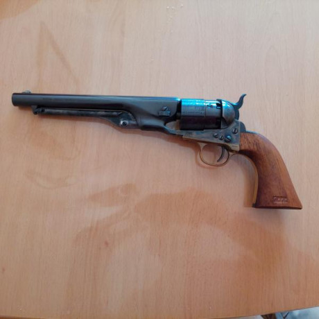 Tengo un Colt Army Marca Colt Solo estrenado Para Ver la Carga que lleva ya que tiene bastante mas estriado 00