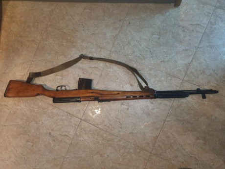 Buenas a todos/as,

Aprovecho este espacio para comunicaros que  vendo rifle histórico SVT-40 Tokarev 01