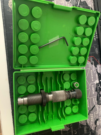 Redding Competition Bushing Neck DIE 308 Win. 
Incluye el Bushing. 

 160 euros envío peninsular incluido. 01