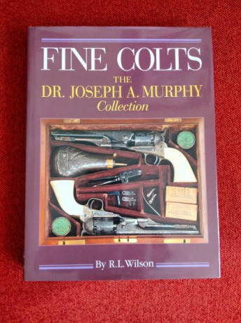 Hola, 
Voy a poner a la venta varios libros sobre armas COLT , empiezo con uno sobre los revolver tipo 150