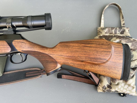 Vendo Sauer 202 Highland en calibre 30-06. 
Muy poco uso y muy bien cuidado. 
Se vende con bases y anillas 11