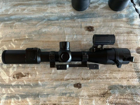 Vendo Pard ts31 con lente de 45 mm y lrf el más alto de gama. Tiene 2 meses de uso y compra se puede demostrar 01