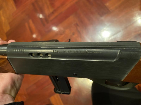 Carabina anschuts 525 cal 22 semiautomatica con un cargador de 10, en perfecto estado estetico y funcional,armas 01