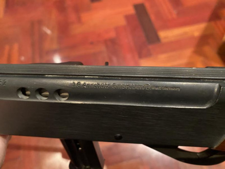 Carabina anschuts 525 cal 22 semiautomatica con un cargador de 10, en perfecto estado estetico y funcional,armas 00