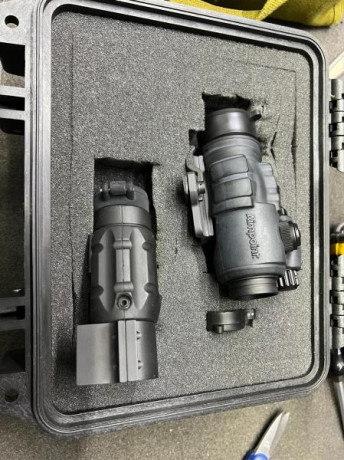 Ar 15 
Rifle sabré calibre 222 r
DOS cañones adicionales 6.5
Kit del calibre 22 lr
Recambios varios agujas 00