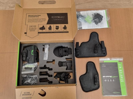 Hola,

Se vende el kit Shapeshift de la marca AlienGearHolsters para pistolas SW MP Shield.

Kit bastante 02