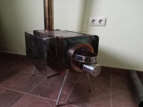 Pech ,estufa portatil, del fabricante ruso BEREG, ideal para tipis, yurtas ect.
El cuerpo de la estufa 02