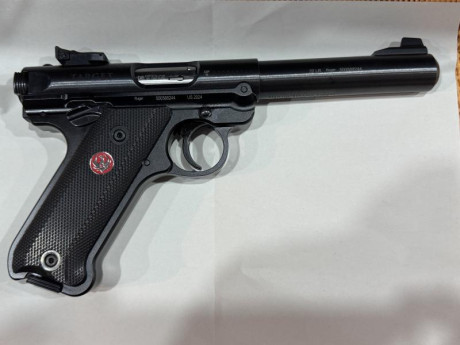 Buenas tardes Ruger MK IV año 2024 ,precio 700 euros ,un saludo. 01