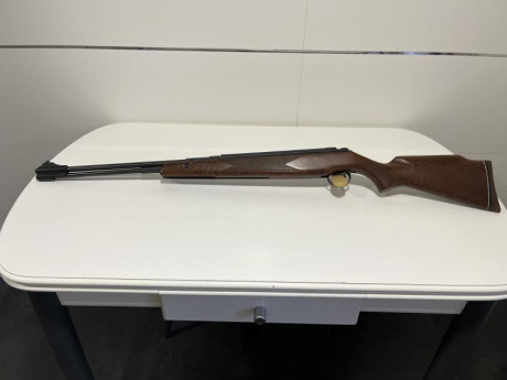 Carabina Diana 46 T-5 calibre 4,5mm 15 julios, impecable de maderas y pavonados, buena precision en el 02