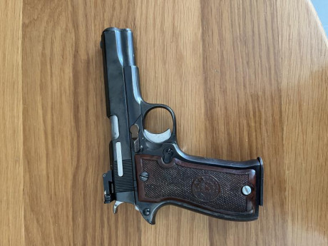  VENDIDA 
Vendo Pistola STAR calibre 380 ACP o nueve corto
Estado muy bien cuidada
Revisada por un armero
Dos 02