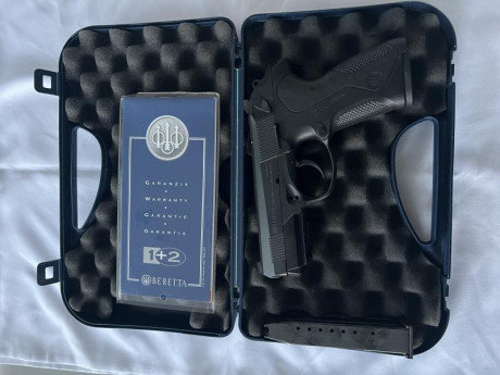 Buenos dias compañeros hoy pongo en venta mi beretta px4 storm de 9mm guiada en F prácticamente nueva 01