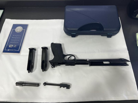 Buenos dias compañeros hoy pongo en venta mi beretta px4 storm de 9mm guiada en F prácticamente nueva 10