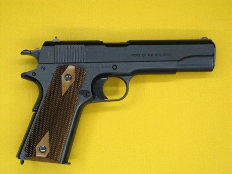 1911.  1900 € calibre 45 acp  mando más fotos  . tf  -  what 670211056  .guiada  en F 170